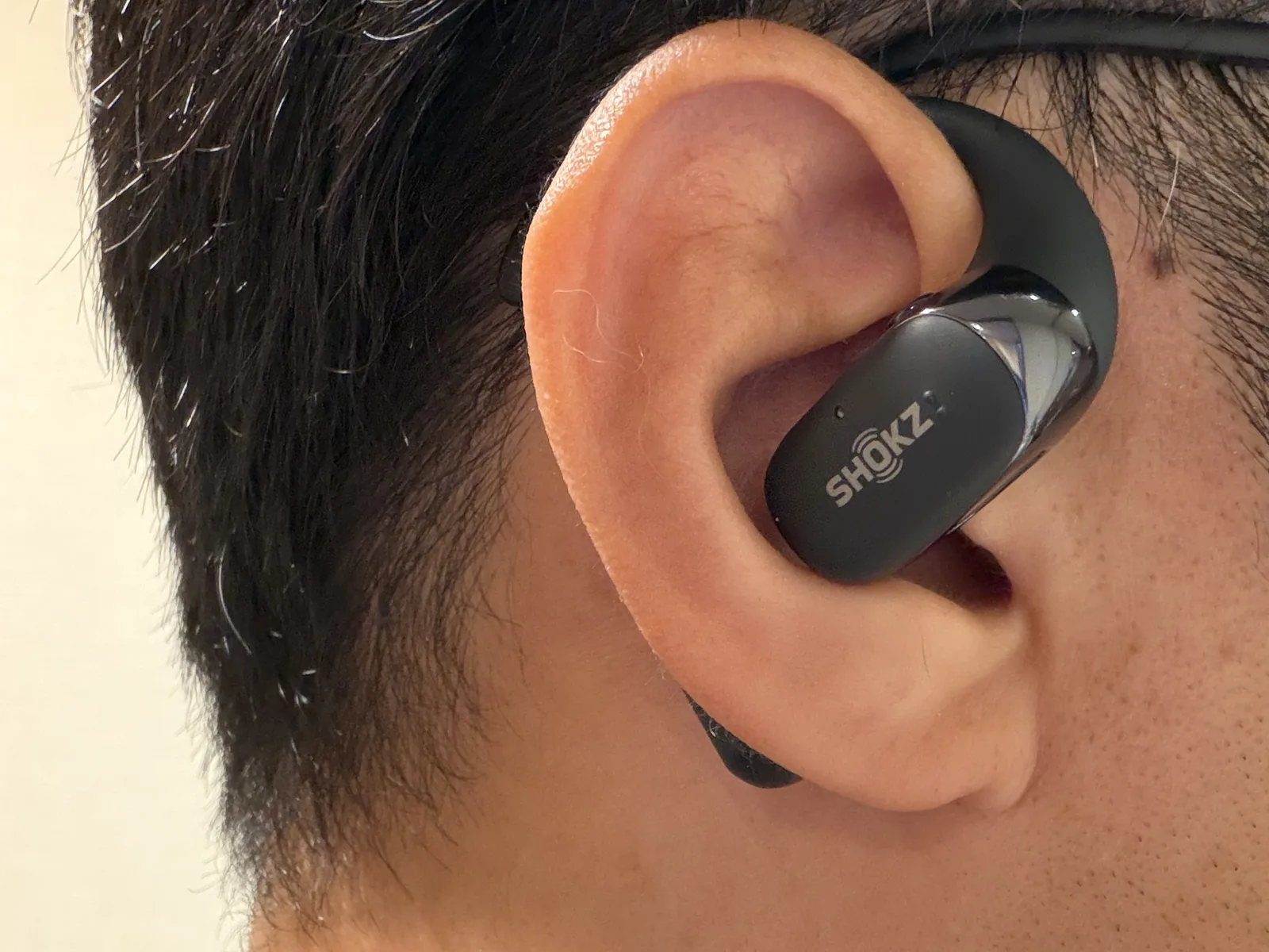 眼鏡とOpenFit 2を同時に装着した状態