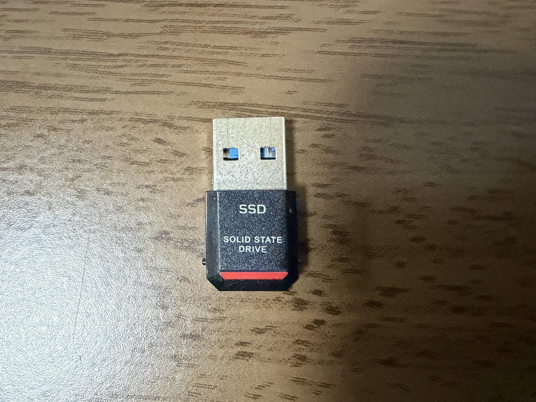 バッファロー SSD-PST1.0U3-BAの本体