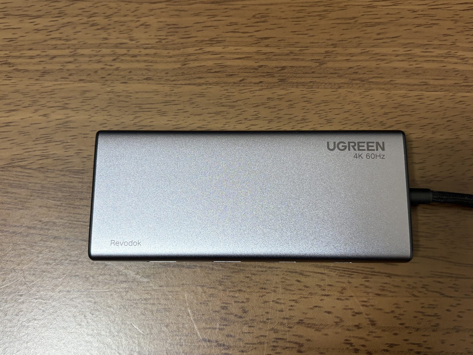 UGREEN Revodok Pro 308本体の外観